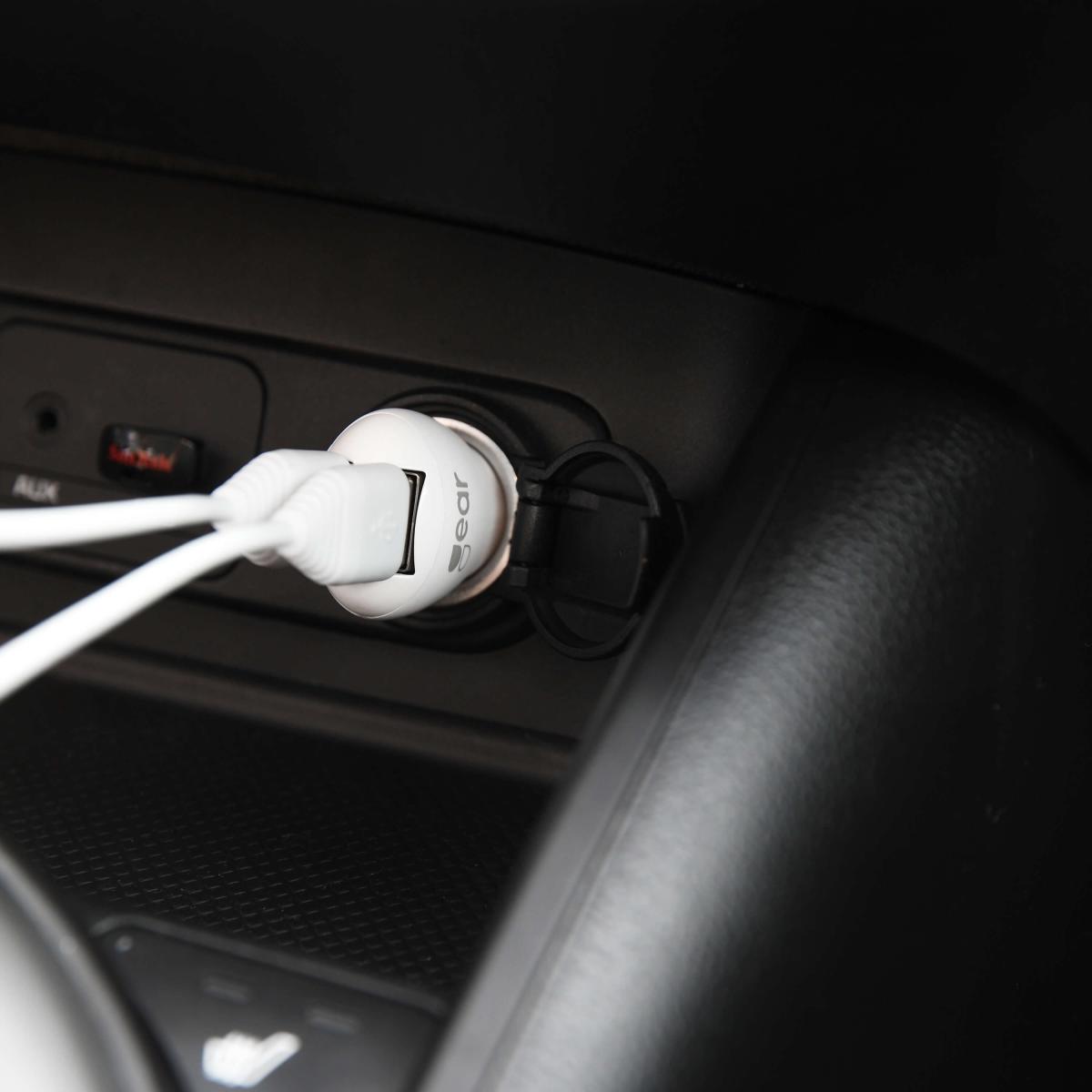 GEAR GEAR Laddare 12-24V 2xUSB 2.4A Vit MicroUSB Kabel Rund 1m