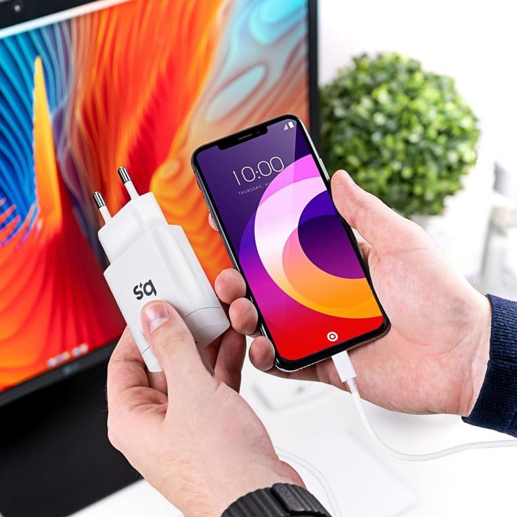 Blue Star Blue Star Reseladdare iPhone X/11/12/13 mini 18W - Vit