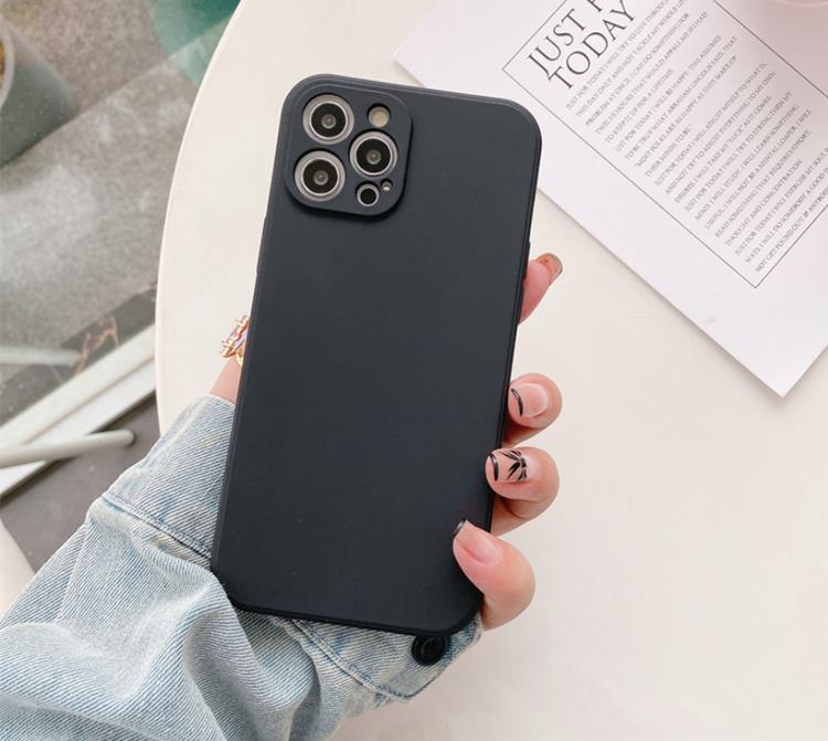 A-One Brand Tunt Mjukt mobilskal till Apple iPhone 13 Pro Max - Svart