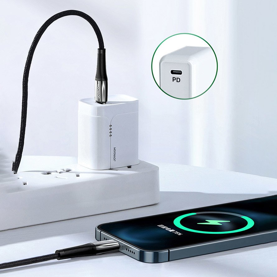 Joyroom Joyroom USB-C till Lightning kabel 20W 2.4A 1.2m - Röd