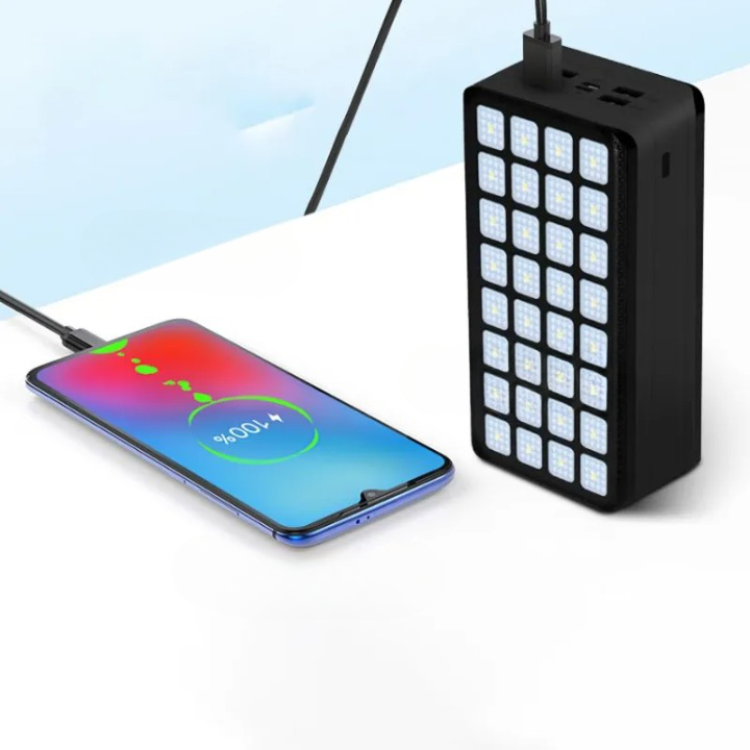 A-One Brand Powerbank 50000mAH med 32-LED Camping Light - Svart