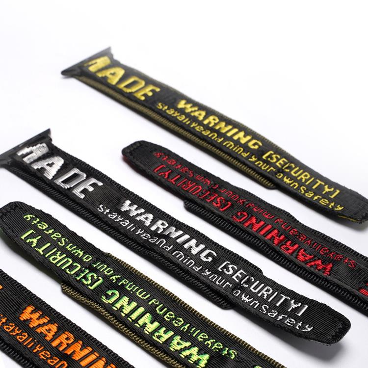 Dux Ducis Dux Ducis Apple Watch 4/5/6/7/8/SE/Ultra (49/45/44/42mm) Armband Nylon - Röd