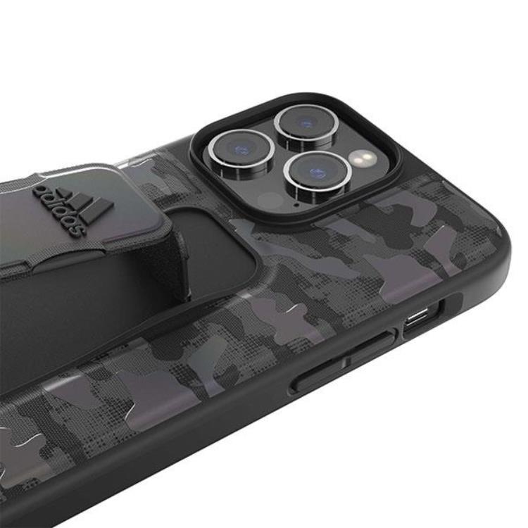 Adidas Adidas Mobilskal till iPhone 14 Pro SP Grip CAMO - Svart