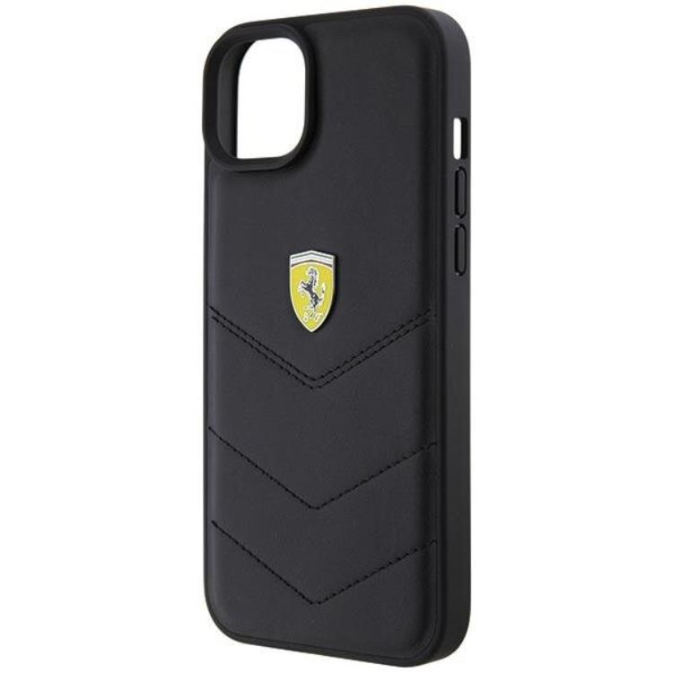 Ferrari Ferrari Mobilskal till iPhone 15 Plus Quilted Metal Logo - Svart