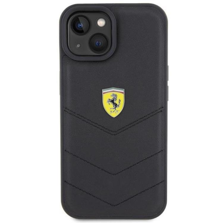 Ferrari Ferrari Mobilskal till iPhone 15 Quilted Metal Logo - Svart