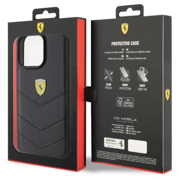Ferrari Ferrari Mobilskal till iPhone 15 Pro Max Quilted Metal Logo - Svart