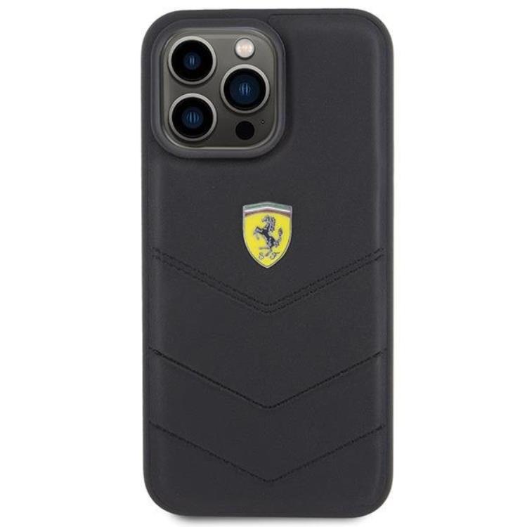 Ferrari Ferrari Mobilskal till iPhone 15 Pro Quilted Metal Logo - Svart