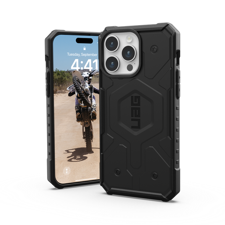 UAG UAG Mobilskal till iPhone 15 Pro Max Magsafe Pathfinder - Svart