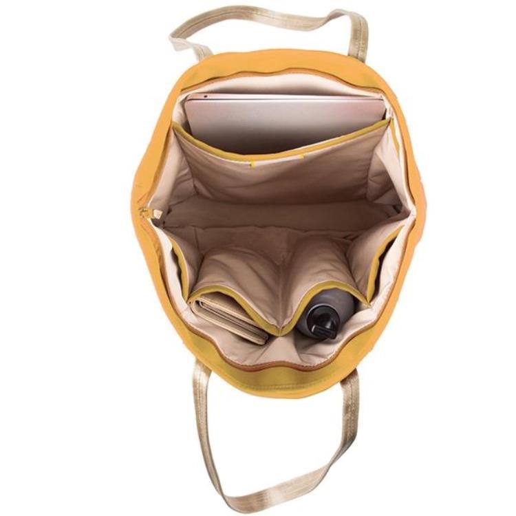 UNIQ UNIQ Datorfodral 16'' Hava RPET - Gul