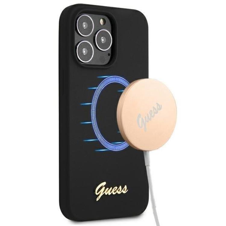 Guess Guess iPhone 13 Pro Max Skal Magsafe Silicone Script Guld Logo - Svart