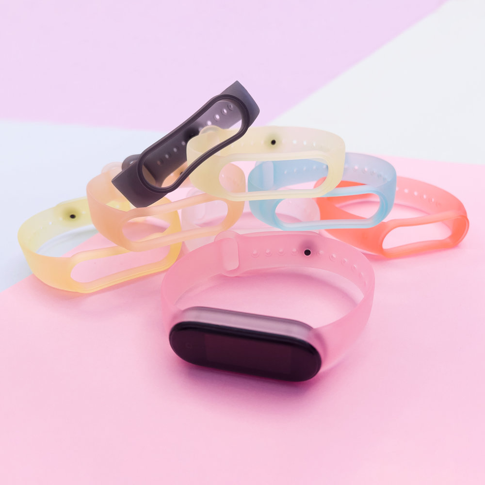 OEM Armband kompatibelt med Xiaomi Mi Band 5 / 6 - Gyllene