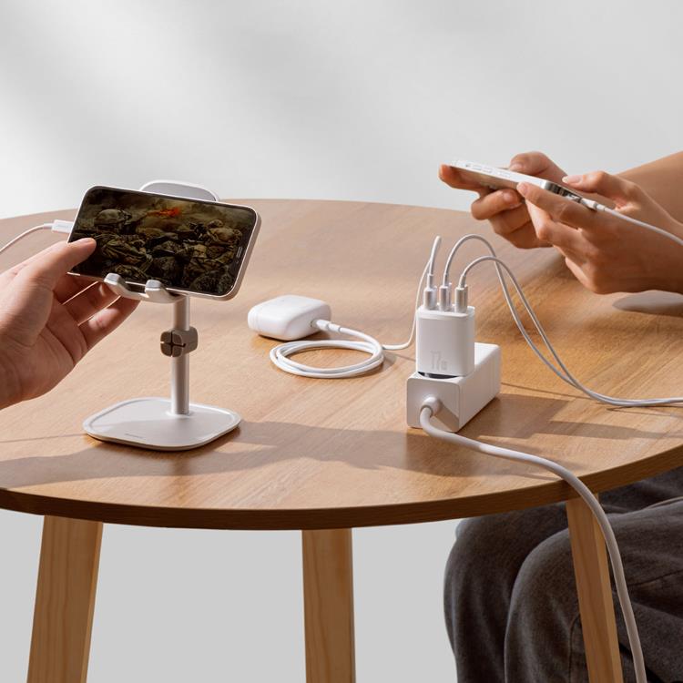 BASEUS Baseus EU Compact Väggladdare 3x USB 17W - Vit