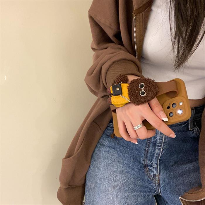 OEM Biscuitman Handrem iPhone 13 Pro Max Skal - Gul