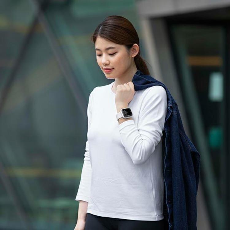 UNIQ UNIQ Apple Watch 4/5/6/7/8/SE (40/41mm) Skal - Grå