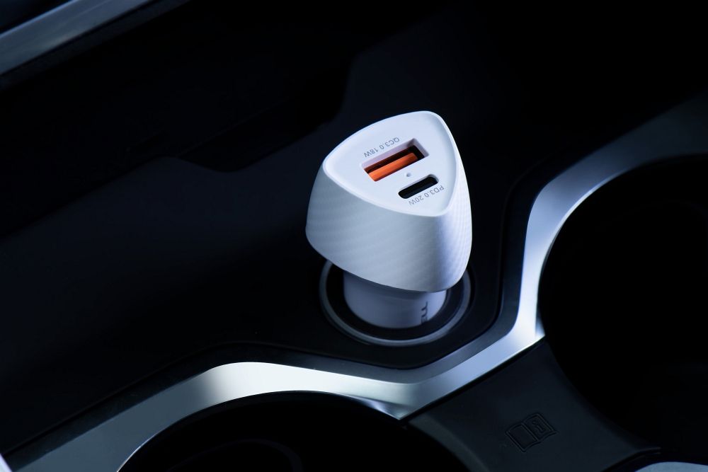 Forcell FORCELL billaddare USB-C 3.0 PD20W USB QC3.0 18W 5A vit